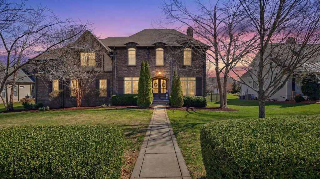 2616 Sporting Hill Bridge Rd, Thompsons Station, TN 37179