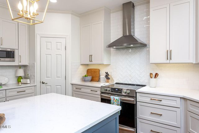 12409 Schoolhouse Street, Raleigh, NC 27614