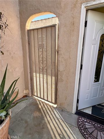 6147 Gundry, Long Beach, CA 90805