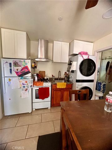 6147 Gundry, Long Beach, CA 90805