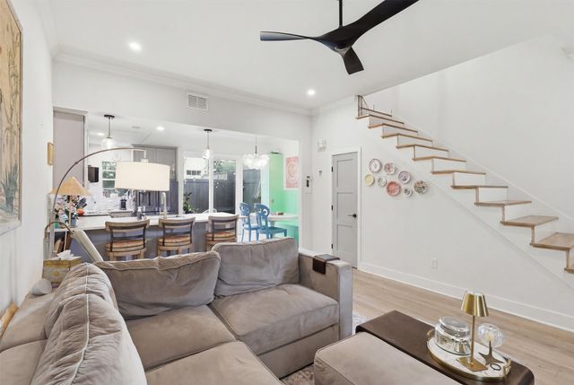 4517 Holland Avenue 109, Dallas, TX 75219