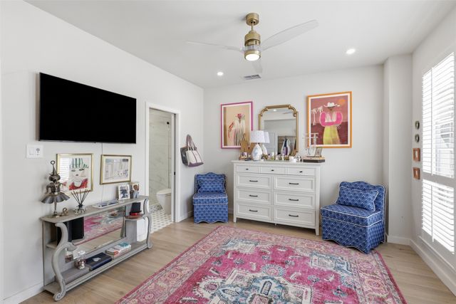 4517 Holland Avenue 109, Dallas, TX 75219