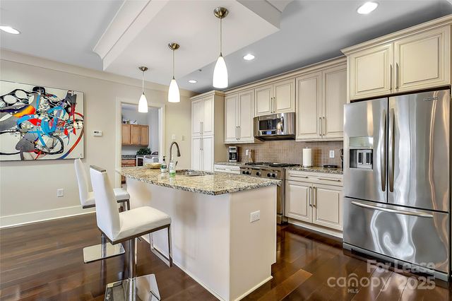222 S Caldwell Street 1601, Charlotte, NC 28202