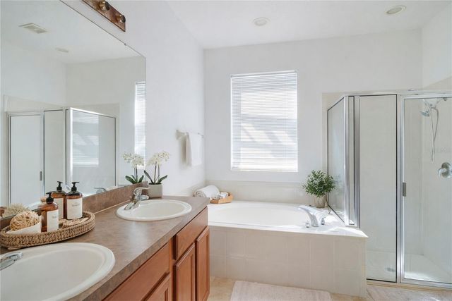 7806 BEAR CLAW RUN, Orlando, FL 32825