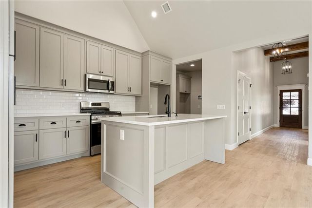 4224 Abbey Park Drive, Edmond, OK 73025