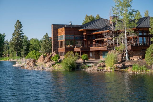 61691 Metolius Drive, Bend, OR 97702