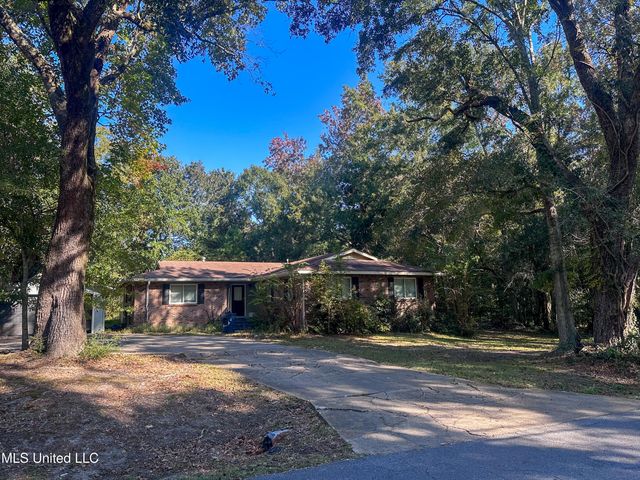 9500 Marina Avenue, Ocean Springs, MS 39564