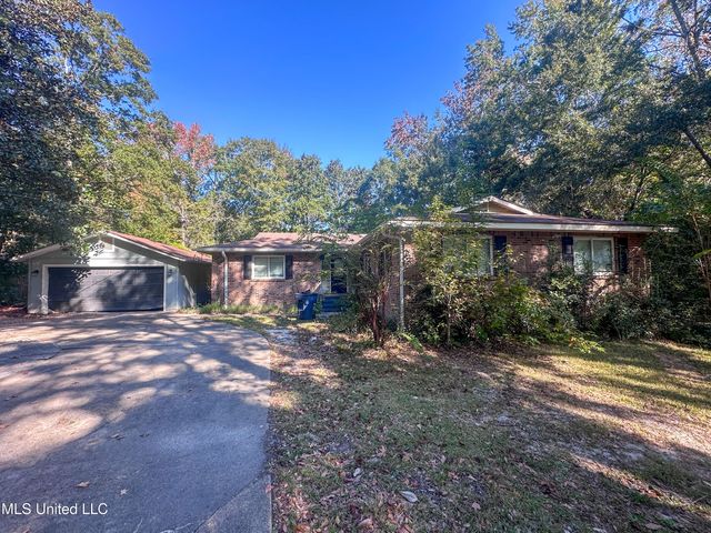 9500 Marina Avenue, Ocean Springs, MS 39564