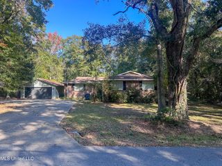 9500 Marina Avenue, Ocean Springs, MS 39564