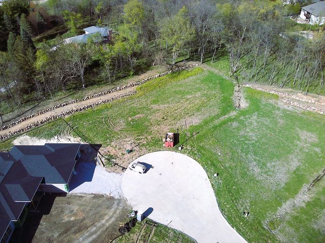 1002 S Wilder Place, West Des Moines, IA 50266