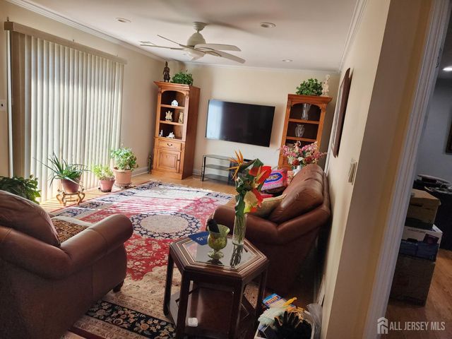 71 Rodak Circle, Edison, NJ 08817