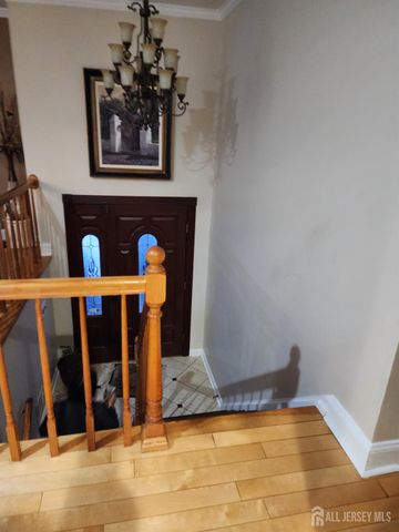 71 Rodak Circle, Edison, NJ 08817