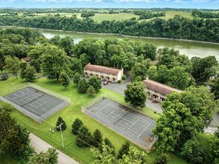 1011 Hancock Circle 9-10, Harrodsburg, KY 40330