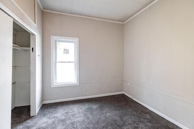 1027 6th STREET S, La Crosse, WI 54601