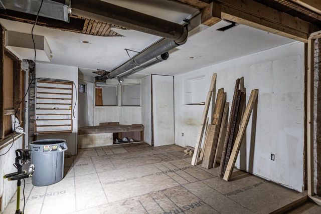 1027 6th STREET S, La Crosse, WI 54601