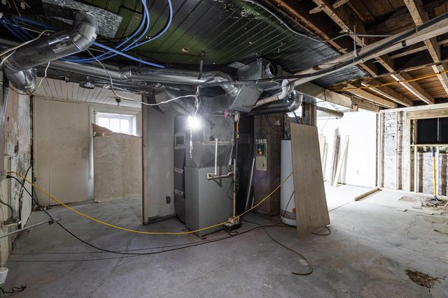 1027 6th STREET S, La Crosse, WI 54601