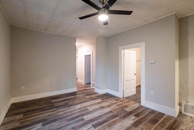 1027 6th STREET S, La Crosse, WI 54601