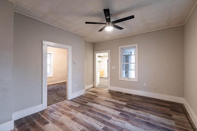 1027 6th STREET S, La Crosse, WI 54601