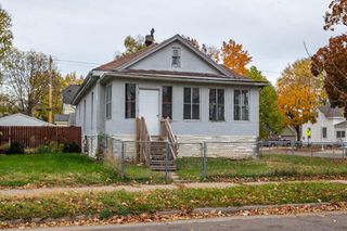 1027 6th STREET S, La Crosse, WI 54601