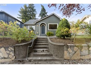 900 W 16TH St, Vancouver, WA 98660
