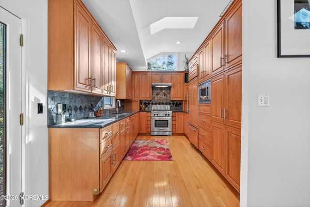 184 Smithburg Road, Manalapan, NJ 07726