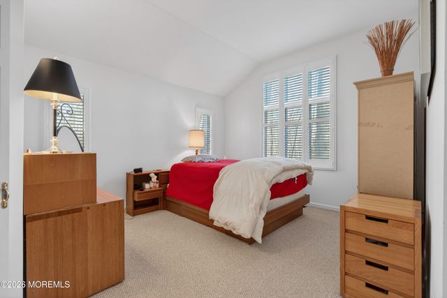 184 Smithburg Road, Manalapan, NJ 07726