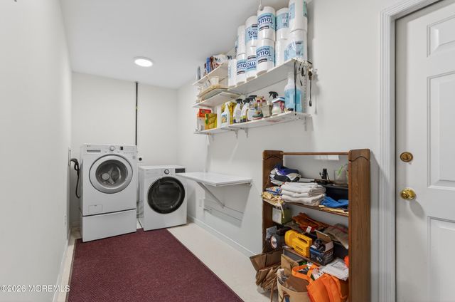 184 Smithburg Road, Manalapan, NJ 07726