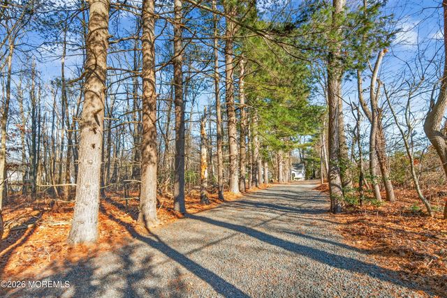 184 Smithburg Road, Manalapan, NJ 07726