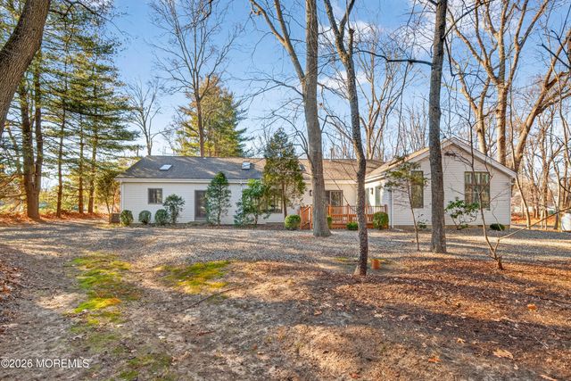 184 Smithburg Road, Manalapan, NJ 07726