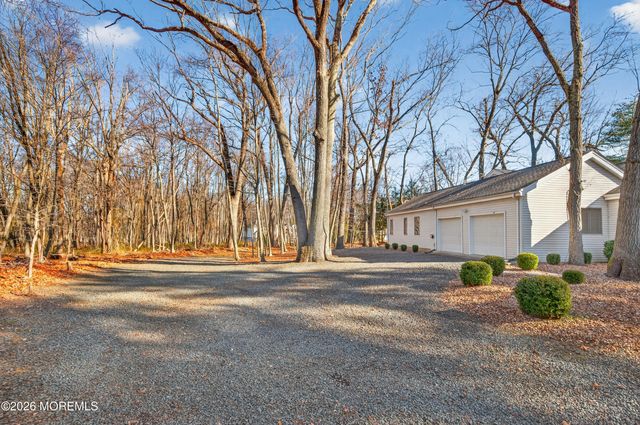 184 Smithburg Road, Manalapan, NJ 07726