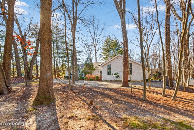 184 Smithburg Road, Manalapan, NJ 07726