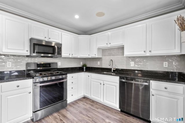 39 Maple Tree Avenue 1, Stamford, CT 06906
