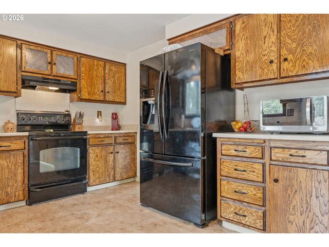 3343 Se DESWELL St, Milwaukie, OR 97267
