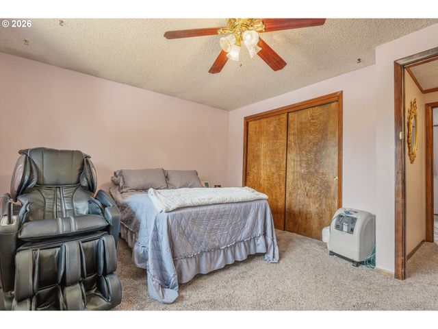 3343 Se DESWELL St, Milwaukie, OR 97267