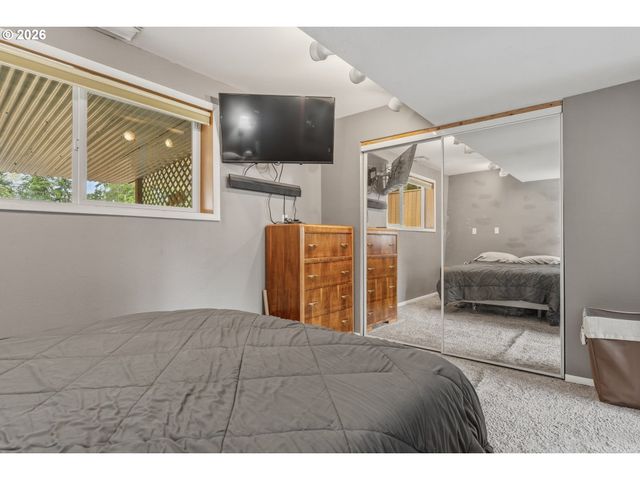 3343 Se DESWELL St, Milwaukie, OR 97267