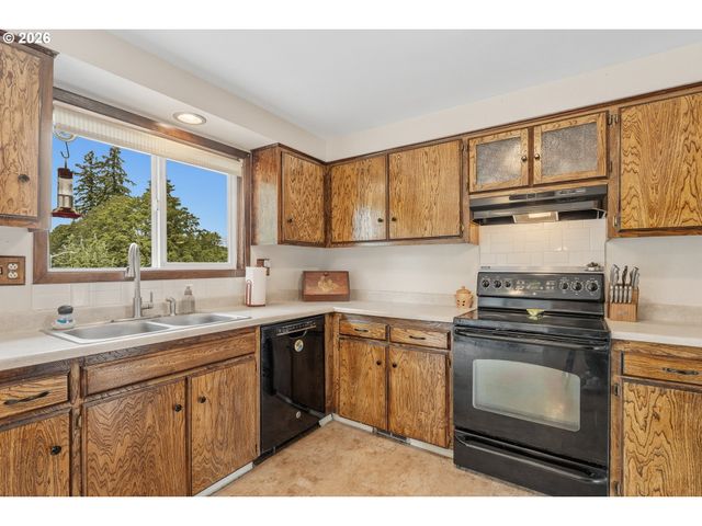 3343 Se DESWELL St, Milwaukie, OR 97267