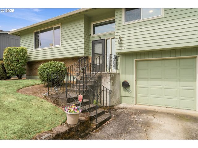 3343 Se DESWELL St, Milwaukie, OR 97267