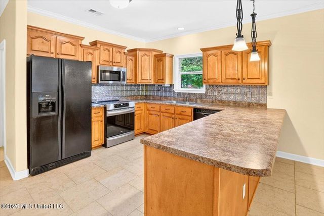 3820 College Bluff, Olive Branch, MS 38654