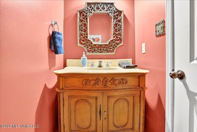 3820 College Bluff, Olive Branch, MS 38654