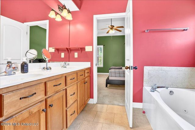 3820 College Bluff, Olive Branch, MS 38654