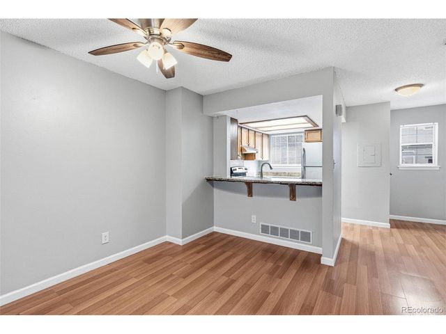 1937 S Balsam St, Lakewood, CO 80227