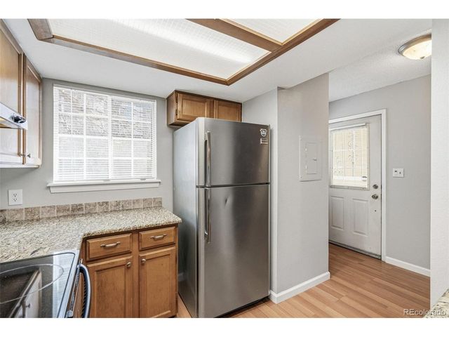 1937 S Balsam St, Lakewood, CO 80227