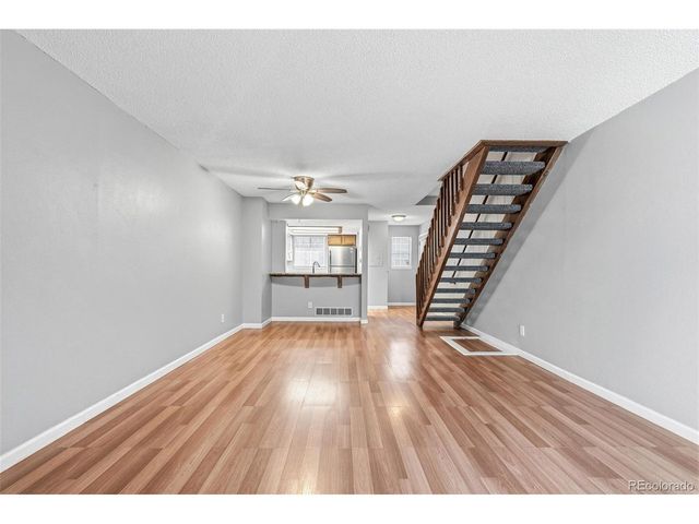 1937 S Balsam St, Lakewood, CO 80227