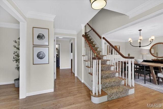 800 Bridlebrook Lane, Kirkwood, MO 63122