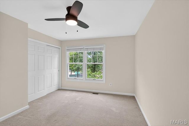 800 Bridlebrook Lane, Kirkwood, MO 63122