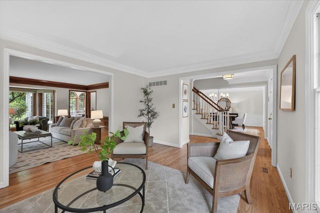 800 Bridlebrook Lane, Kirkwood, MO 63122
