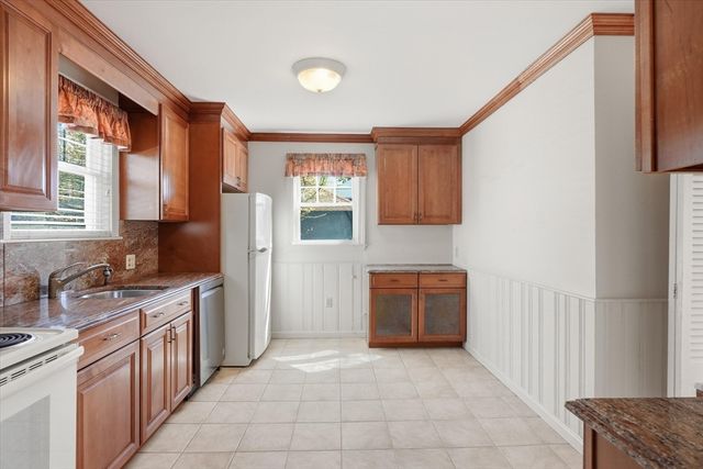 64 Greene Street, North Andover, MA 01845