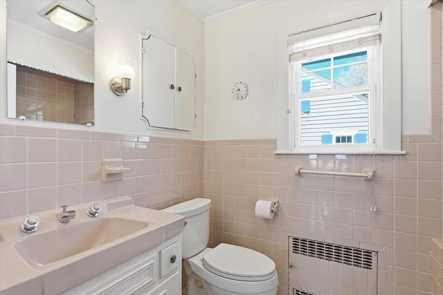 64 Greene Street, North Andover, MA 01845