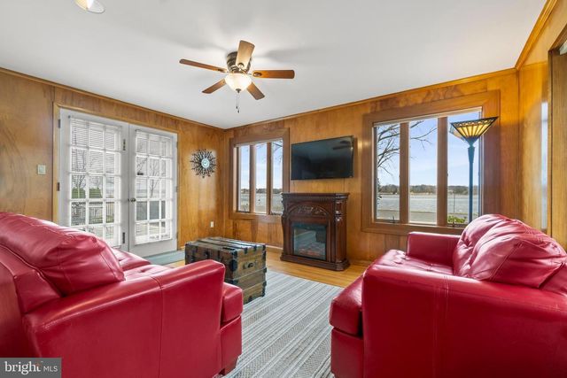 101 MAPLE AVE, Delanco, NJ 08075