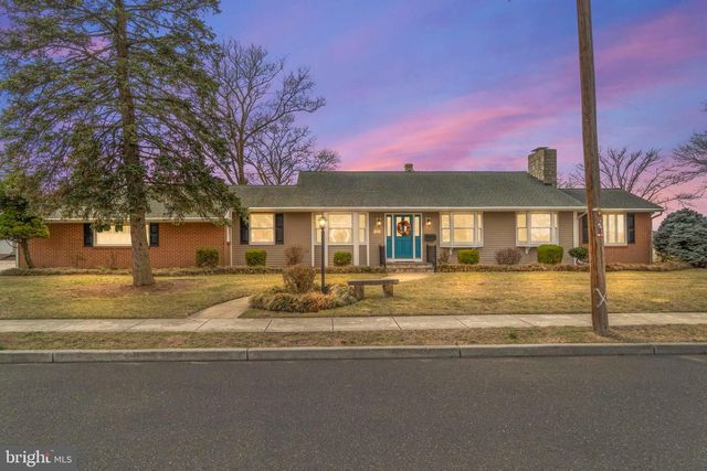 101 MAPLE AVE, Delanco, NJ 08075